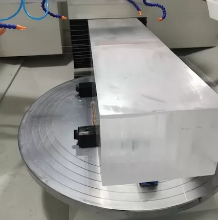 Large quartz block slicing on horizontal endless wire saw
