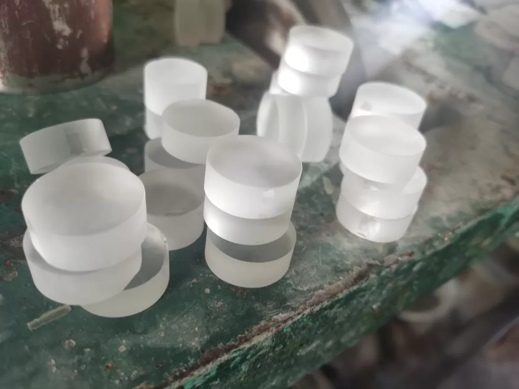 Endlos-Diamantseilsägemaschine ist eine perfekte Werkzeugmaschine für Präzisionsschnitte Präzisions-Quarzschneiden
