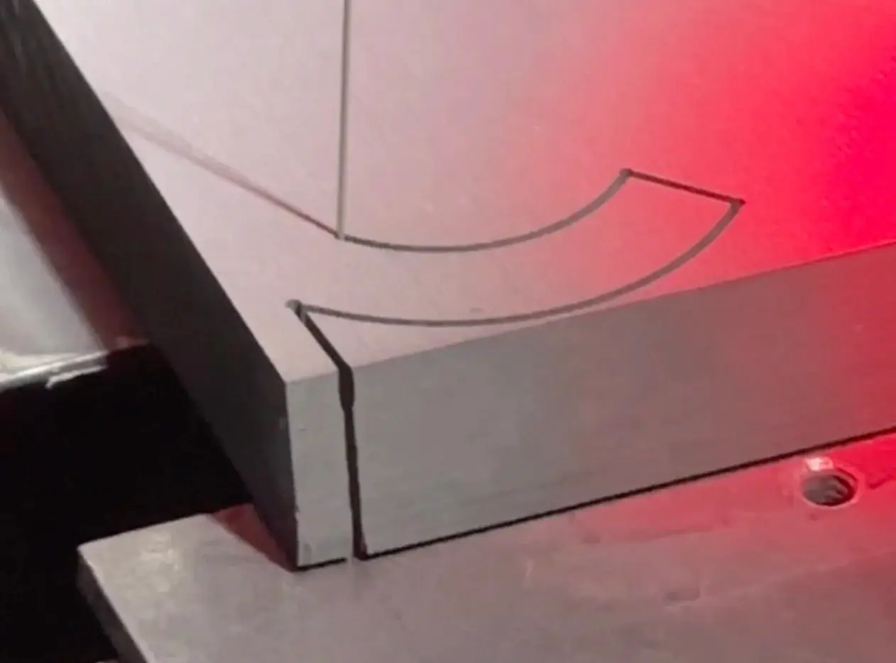 Contour Cutting Wire Saw