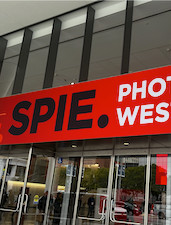 Endlos-Diamantseilsägemaschine ist eine perfekte Werkzeugmaschine für Präzisionsschnitte Vor Ort auf der SPIE-Ausstellung in San Francisco