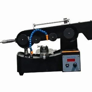 Endlos-Diamantseilsägemaschine ist eine perfekte Werkzeugmaschine für Präzisionsschnitte Kleine Diamant-Drahtsäge